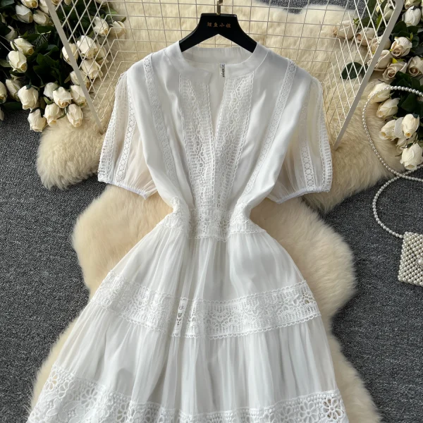 ZT1467 French Sweet Gentle V-neck Lantern Sleeve Lace Patchwork Mesh Dress Women's High Waist Elegant Midi Dresses Women - Image 6